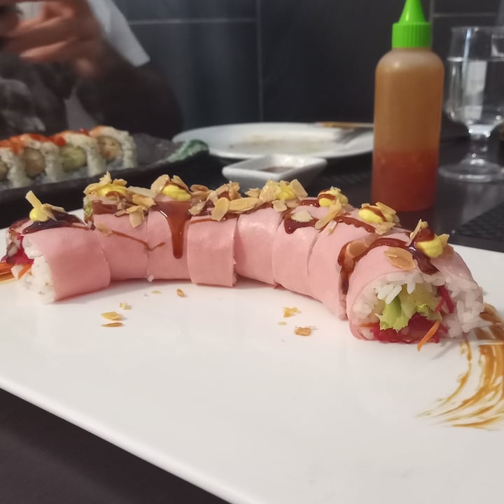 photo of Asia Fusion Sushi Rainbow Vegan Roll shared by @iosonosoloio on  25 Sep 2022 - review