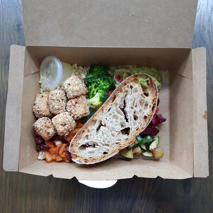 review photo of Avorush Build Your Own Bowl shared by @darellelogram on 07 Dec 2020 - review