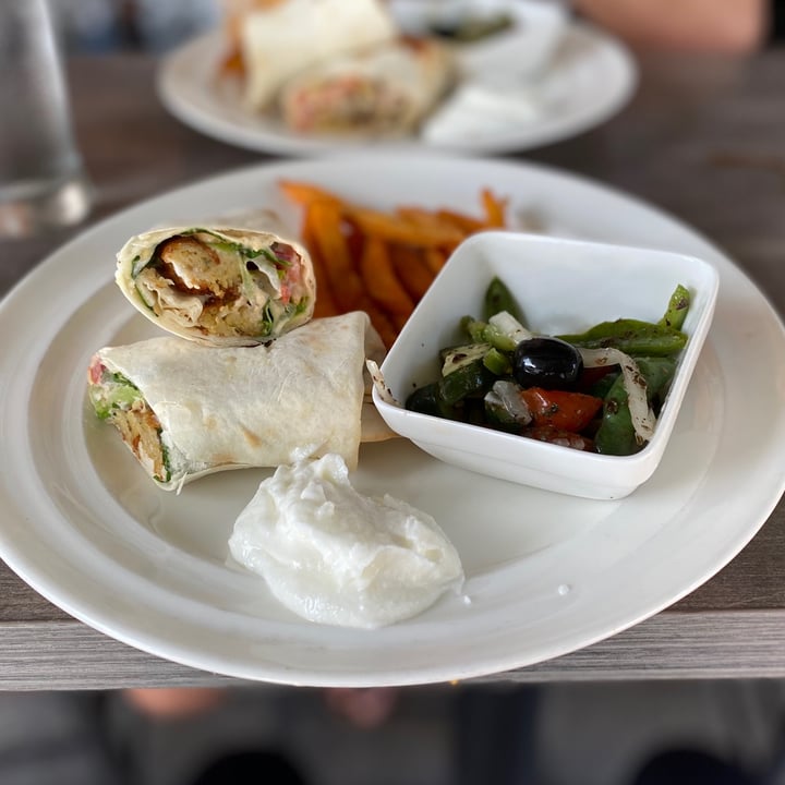 photo of Urban Bites Falafel Wrap shared by @amindfulmiao on  26 Oct 2020 - review