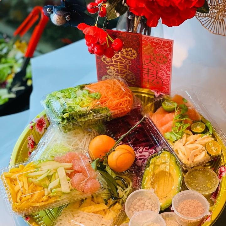 review photo of Sumo Well Sumo Prosperity Healthy Yusheng shared by @lovefood01 on 06 Feb 2022 - review