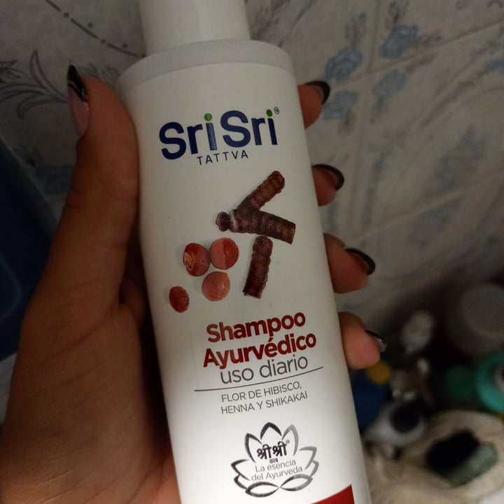 review photo of SriSri Tattva Shampoo Ayurvédico Anti Caspa shared by @agusmigliano on 18 Dec 2021 - review
