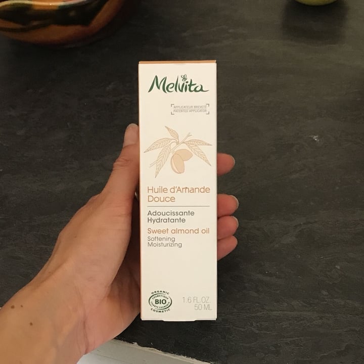 photo of Melvita huile d’amande Douce shared by @gretaboato on  17 Jun 2022 - review