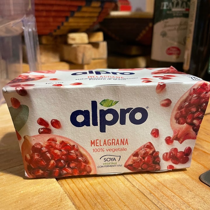 photo of Alpro Melagrana yogurt shared by @lacompagniadialex on  07 Sep 2021 - review