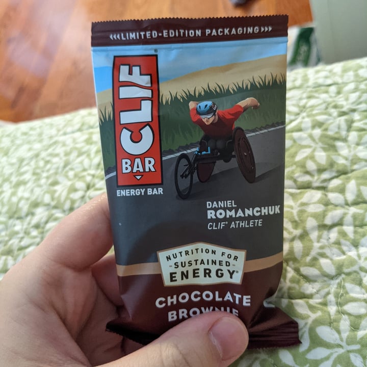 photo of Clif Bar Chocolate Brownie shared by @tuzoen on  22 May 2021 - review
