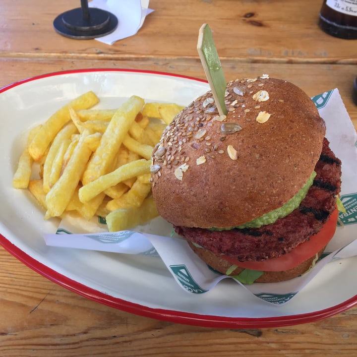 review photo of La Central Hamburgesería Born Carne vegana shared by @animafragile85 on 30 Sep 2022 - review
