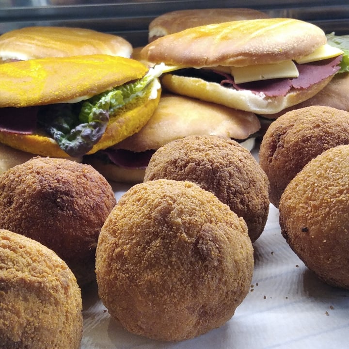 photo of Essenza Love Natural Food Arancino shared by @veggylove on  24 Apr 2022 - review