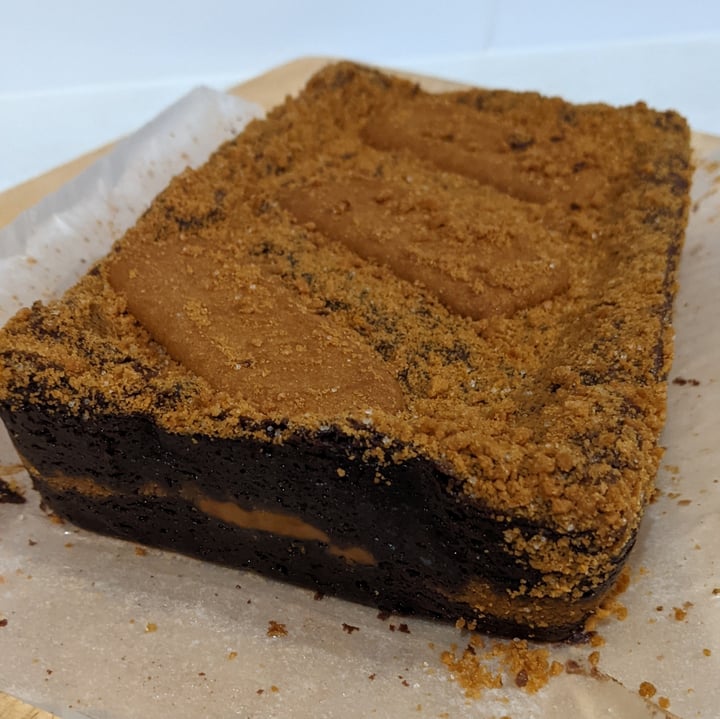 photo of Willow Cake Bar Chocolate Brownie with Biscoff Spread shared by @vishika on  18 Sep 2021 - review