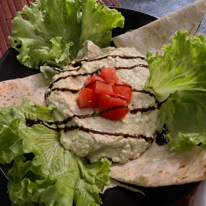 photo of Veganda Hummus shared by @naki on  16 Aug 2021 - review