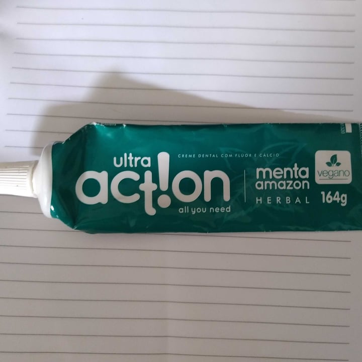 photo of Ultra action Creme dental de menta shared by @c4r0l on  14 Oct 2021 - review