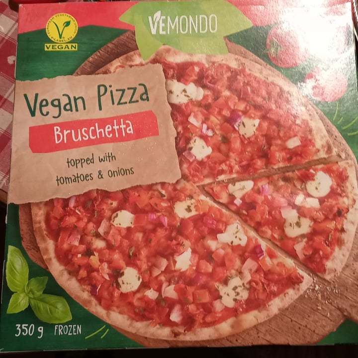 photo of Vemondo Vegan Pizza Bruschetta shared by @tersa on  09 Apr 2022 - review
