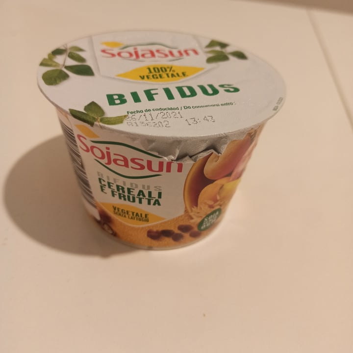 photo of Sojasun Bifidus Yogurt Cereali e Frutta shared by @jessicazaff18 on  25 Nov 2021 - review