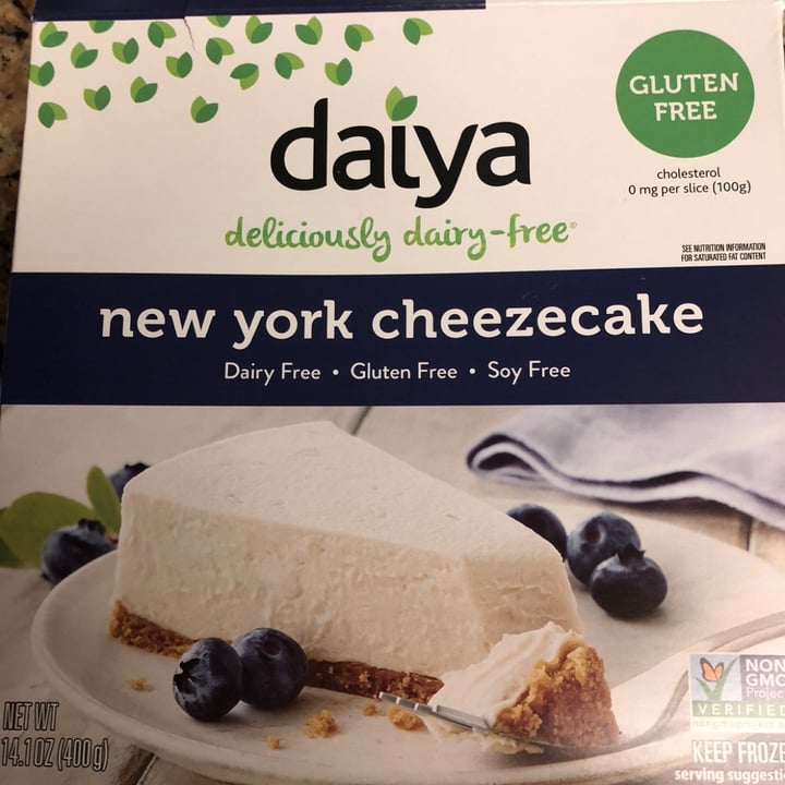 review photo of Daiya Cheese cake shared by @veganlyssa on 11 Apr 2021 - review