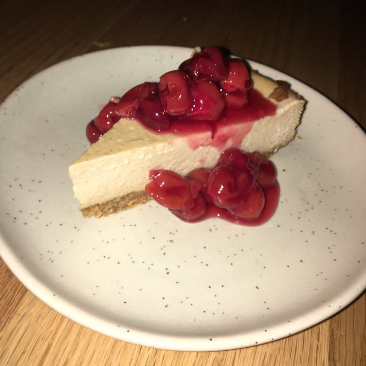 review photo of Planta NY Style Cheesecake shared by @yvana on 30 Apr 2022 - review