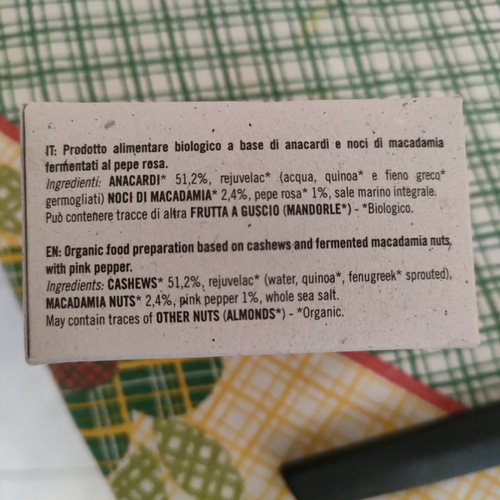 review photo of Fermaggio Fermaggio Fresco Pepe Rosa shared by @coccobello on 07 Sep 2022 - review