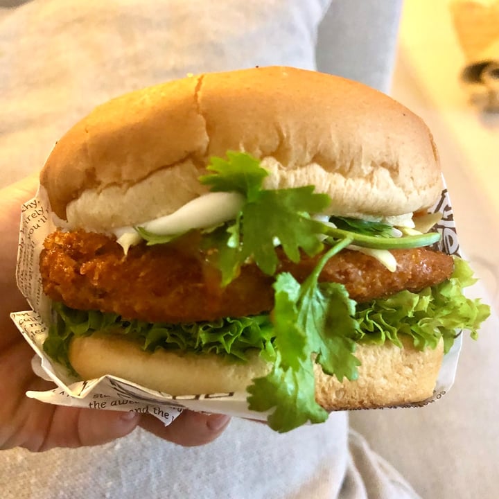 photo of VeganBurg Singapore Chili Krab Burger shared by @emdothe77 on  22 Jul 2021 - review