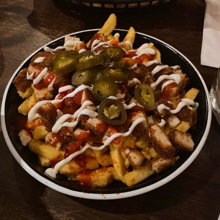 photo of Bar Bloc Buffalo 666 Scheme Poutine shared by @katelouisepowell on  08 Apr 2022 - review