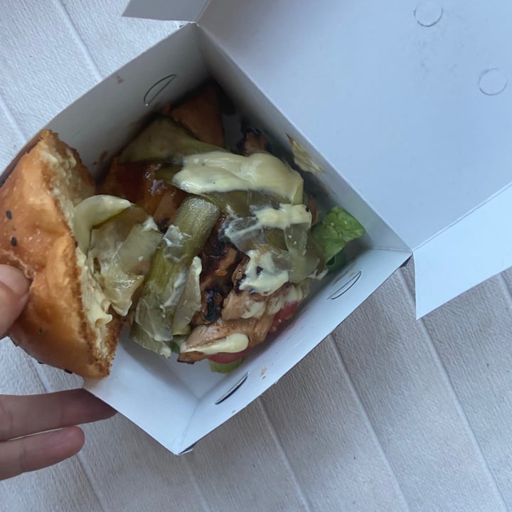 photo of Hudsons The Burger Joint (Claremont) The Frontline Worker Burger shared by @leighclare29 on  19 Jan 2021 - review