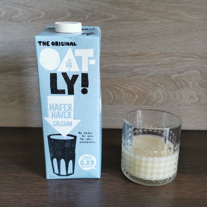 photo of Oatly Oat milk with Calcium shared by @tzschoppi on  15 Oct 2022 - review
