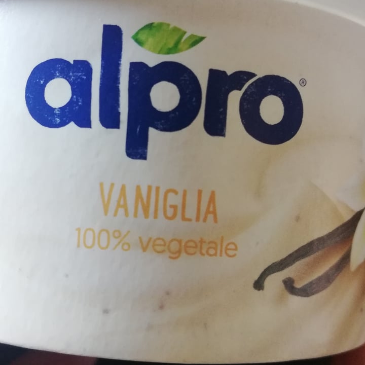 photo of Alpro Alpro Yogurt Soia Vaniglia shared by @pligzl on  08 Apr 2022 - review