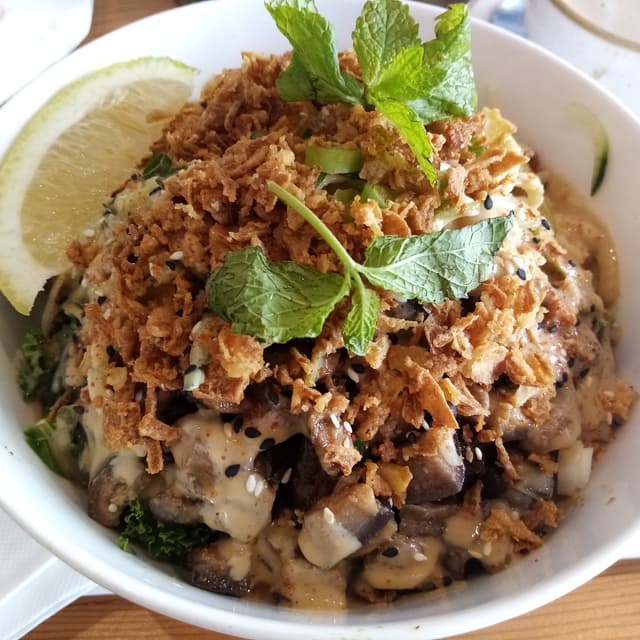 Foto do prato “Miso Eggplant & Quinoa Salad”