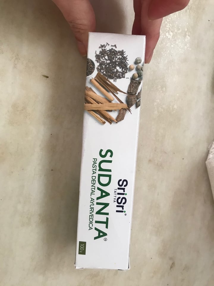 review photo of SriSri Tattva Pasta Dental Ayurvédica Sudanta en Gel shared by @littleinfinity on 03 Aug 2020 - review