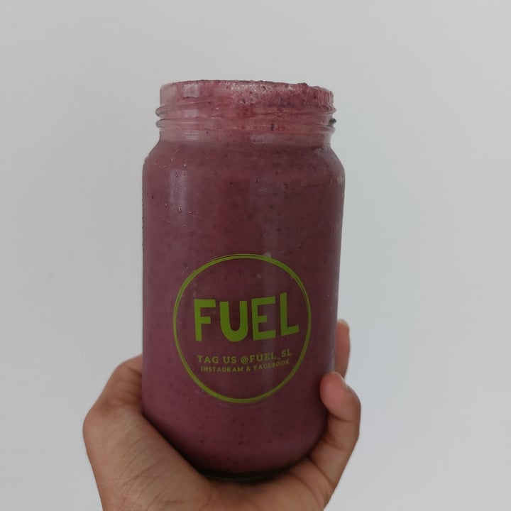 photo of Fuel Bar - Meal Replacement Smoothies Triple Berry with Almond Milk shared by @vegandiaries on  17 Mar 2022 - review
