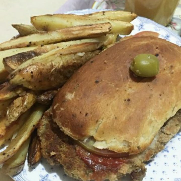 photo of Fourmi Vegan Combo sándwich de milanesa shared by @cam1veg on  31 Aug 2020 - review