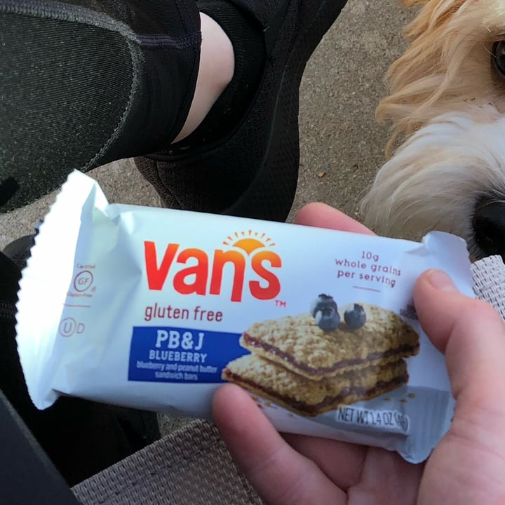 photo of Van’s Foods Pb&j Bars shared by @ksvegan17 on  10 Feb 2022 - review