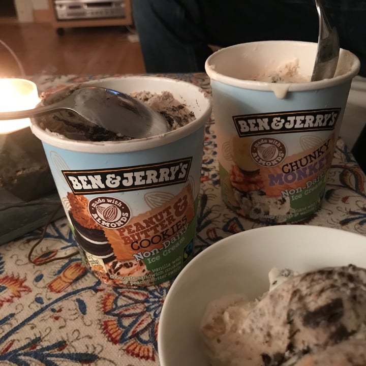 photo of Ben & Jerry's Chunky Monkey Non-Dairy Ice Cream shared by @ouou on  16 Jun 2020 - review
