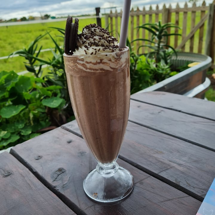 photo of Asher's Corner Cafe @ Ashers Farm Sanctuary Cookie Monster Milkshake shared by @makeadifference on  30 Jan 2022 - review