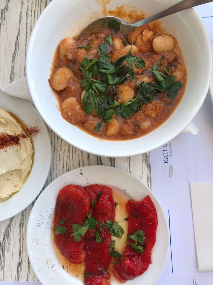 photo of Plaka Restaurant Menlyn Park Butter beans and falafels shared by @lorika on  14 Jul 2019 - review