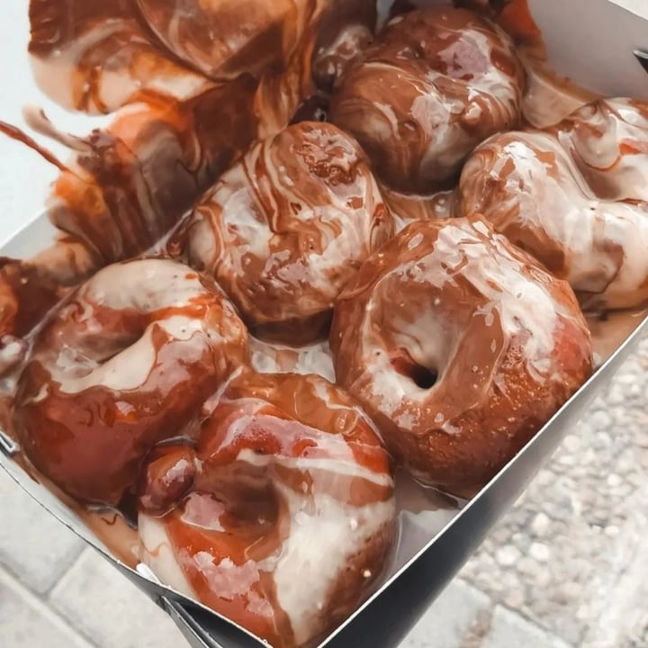 review photo of Grandmas recipe kavala Loukoumades With Vegan Hazelnut Chocolate, Peanut Butter And Wild Strawberry Sauce shared by @lil1th on 12 May 2022 - review