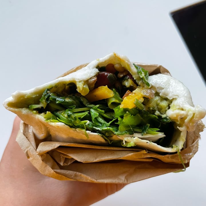 review photo of Guild coffee & Culture AS Vegan Wrap shared by @ivetorellana on 29 Oct 2022 - review