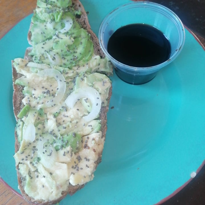 photo of Cafe Younes Avocado On Toast shared by @lagatta86 on  03 Jul 2022 - review