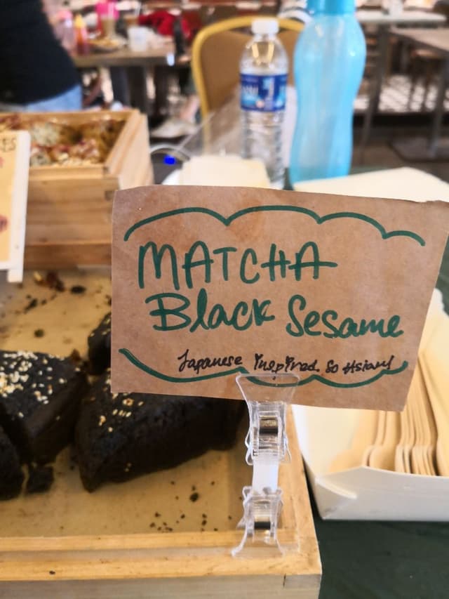 Photo of the dish “Matcha and black sesame crumble”