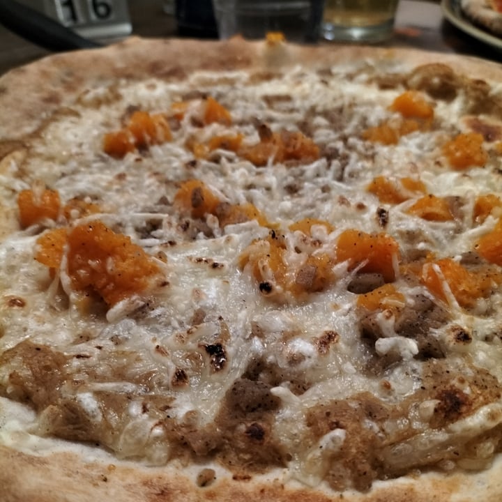 photo of Birra & Farina Pizza Veg Zuccotto shared by @raffa70s70 on  07 Dec 2021 - review
