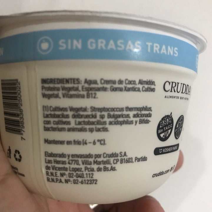 photo of Crudda Yogur a Base de Coco sabor Natural Sin Azúcar Agregada shared by @noemariel on  26 Aug 2020 - review