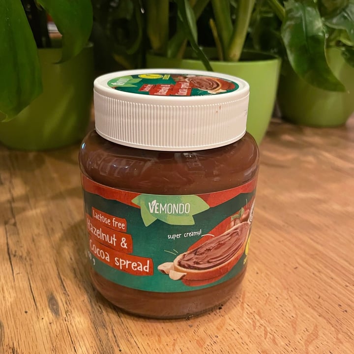 photo of Vemondo Hazelnut & Cocoa Spread shared by @giulitnn on  21 Apr 2022 - review