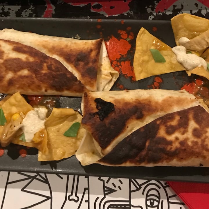 photo of Mahara Burrito no pollo shared by @laumarono on  22 Oct 2020 - review