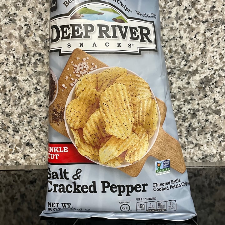 photo of Deep river snacks Salt and cracked pepper shared by @choliebot on  30 Nov 2021 - review