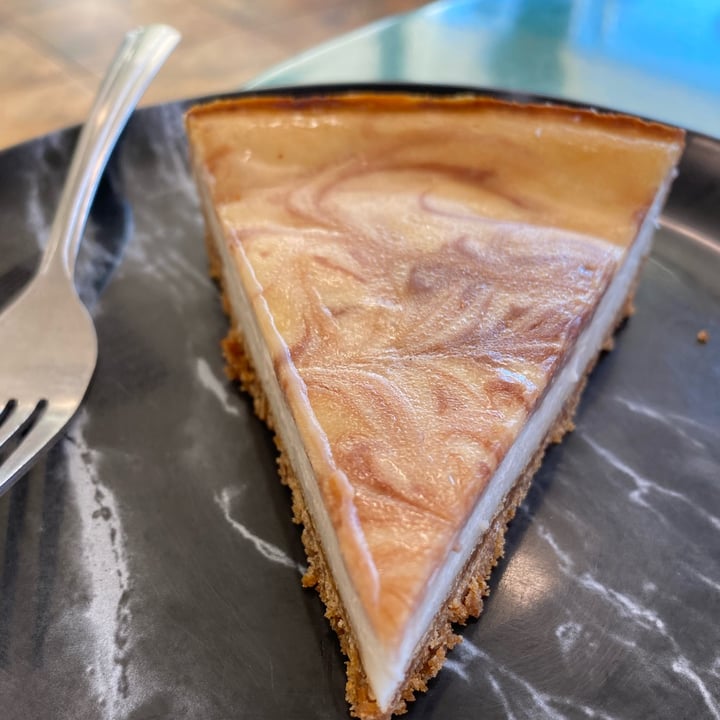 photo of Make It Vegan Cheesecake Swirl shared by @nathlena19 on  30 Jul 2022 - review