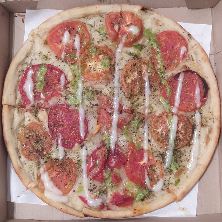 photo of Pizza Vegana Pizza vegalitana shared by @emanuelo on  30 Aug 2021 - review