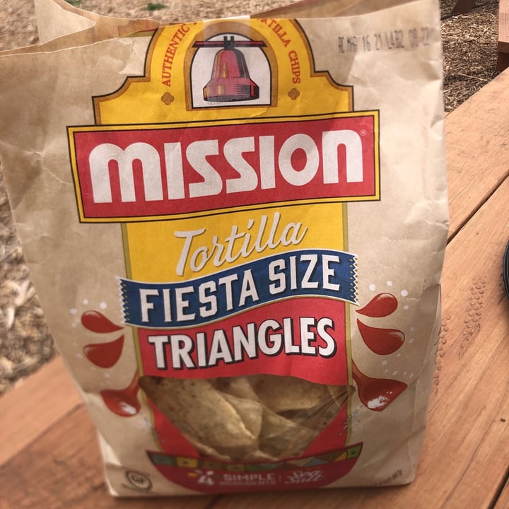 photo of Mission Foods Fiesta Size Triangles shared by @rilesmurph on  15 May 2021 - review