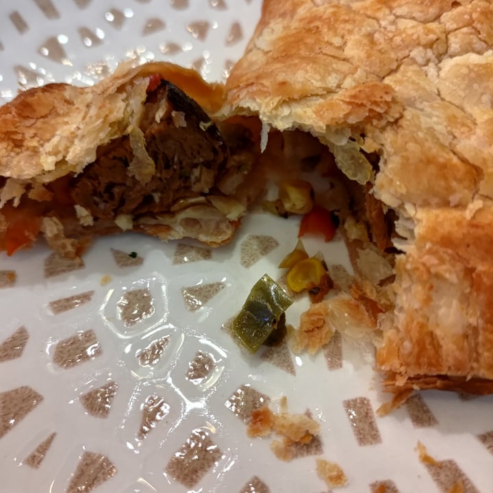 photo of Sprout Plant Based Fusion Chorizo Empanada shared by @stevenneoh on  15 Jan 2021 - review