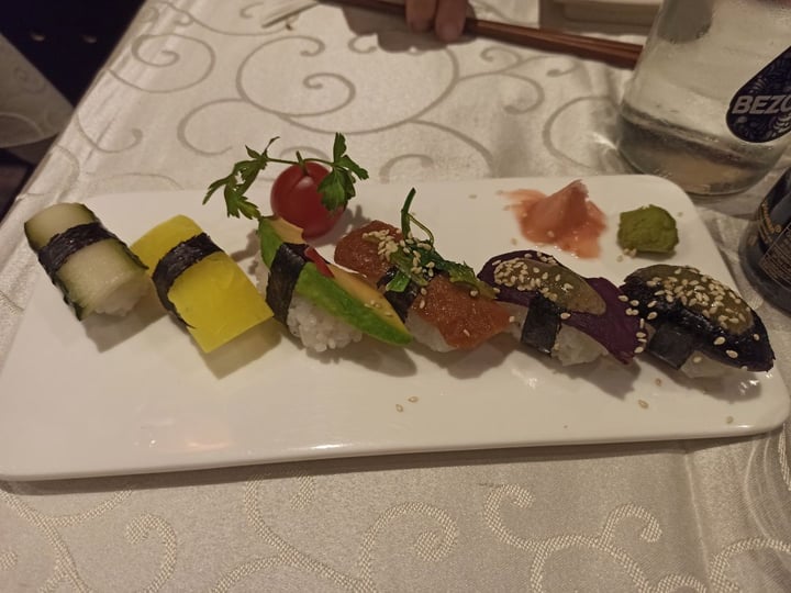 photo of Hokkaido Restaurante Japonés Sushi variado shared by @veggienning on  15 Feb 2020 - review