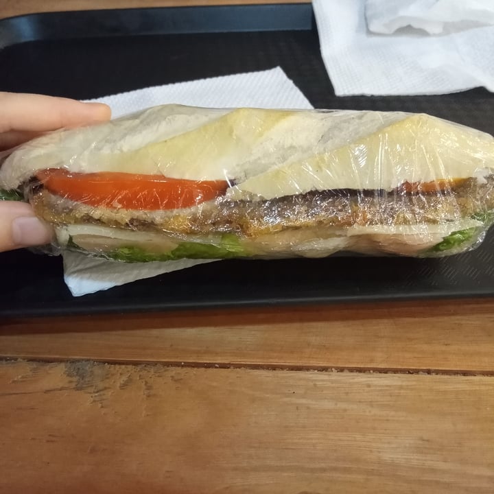 review photo of Futuro Veggie - Coffee & Deli Sandwich De Milanesa De Seitan shared by @sofiamusical on 04 Mar 2021 - review