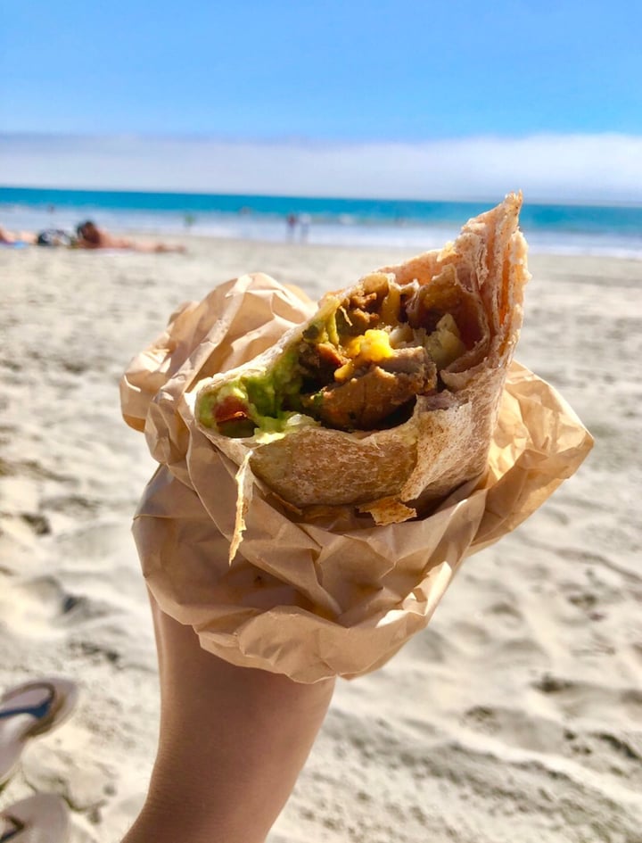 photo of Evolution California Burrito shared by @vegan-treehugger on  02 Jan 2020 - review