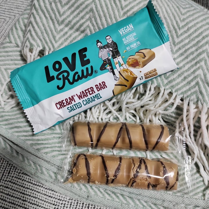 photo of LoveRaw Cre&m Wafer Bar (Salted Caramel) shared by @thekindseed on  31 Oct 2021 - review