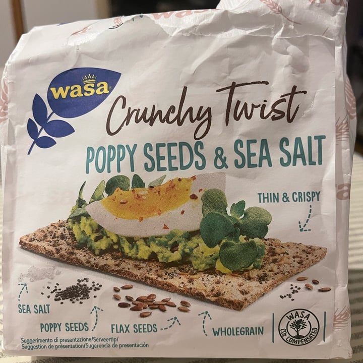review photo of Wasa crunchy twist poppy seads and sea salt shared by @giugiu87 on 09 Nov 2022 - review