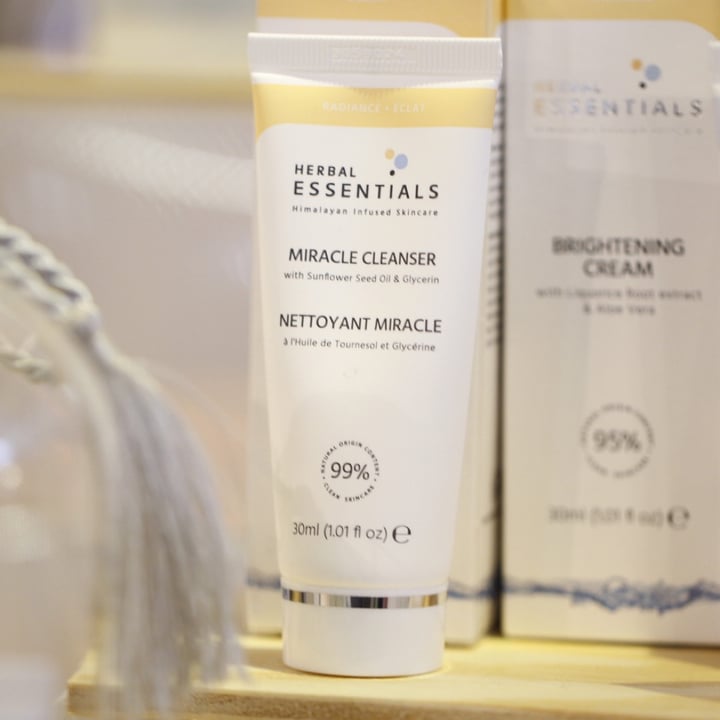 review photo of Herbal Essentials Miracle Cleanser shared by @ajyoung on 08 Sep 2021 - review